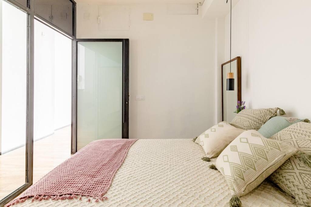 Apartamento Cozy Loft Patio+Pool +Wifi Valencia Exterior foto