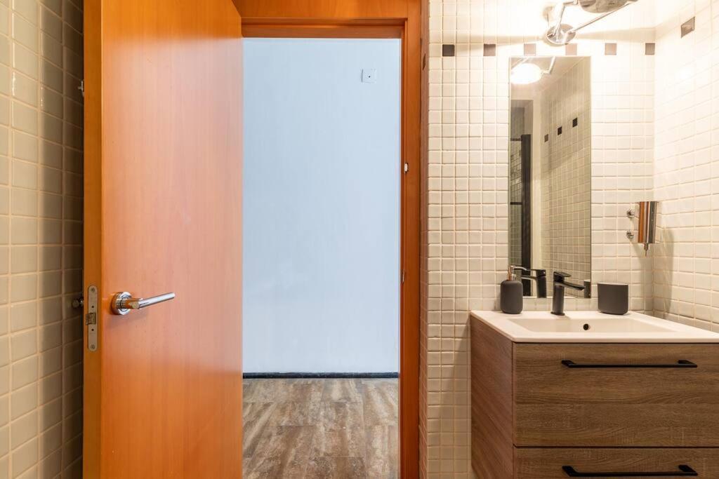 Apartamento Cozy Loft Patio+Pool +Wifi Valencia Exterior foto